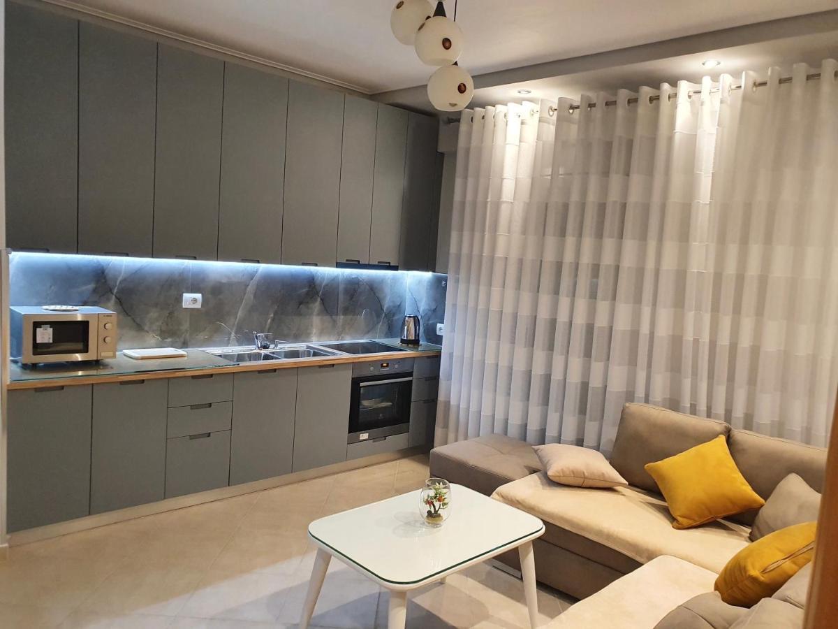 Queen Isabella Premium Vlorë Exterior foto